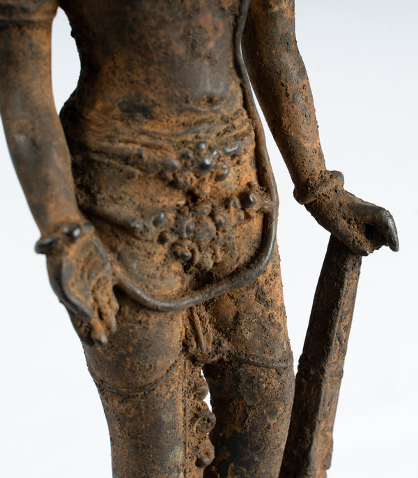 Can We Keep a Vishnu Statue at Home?