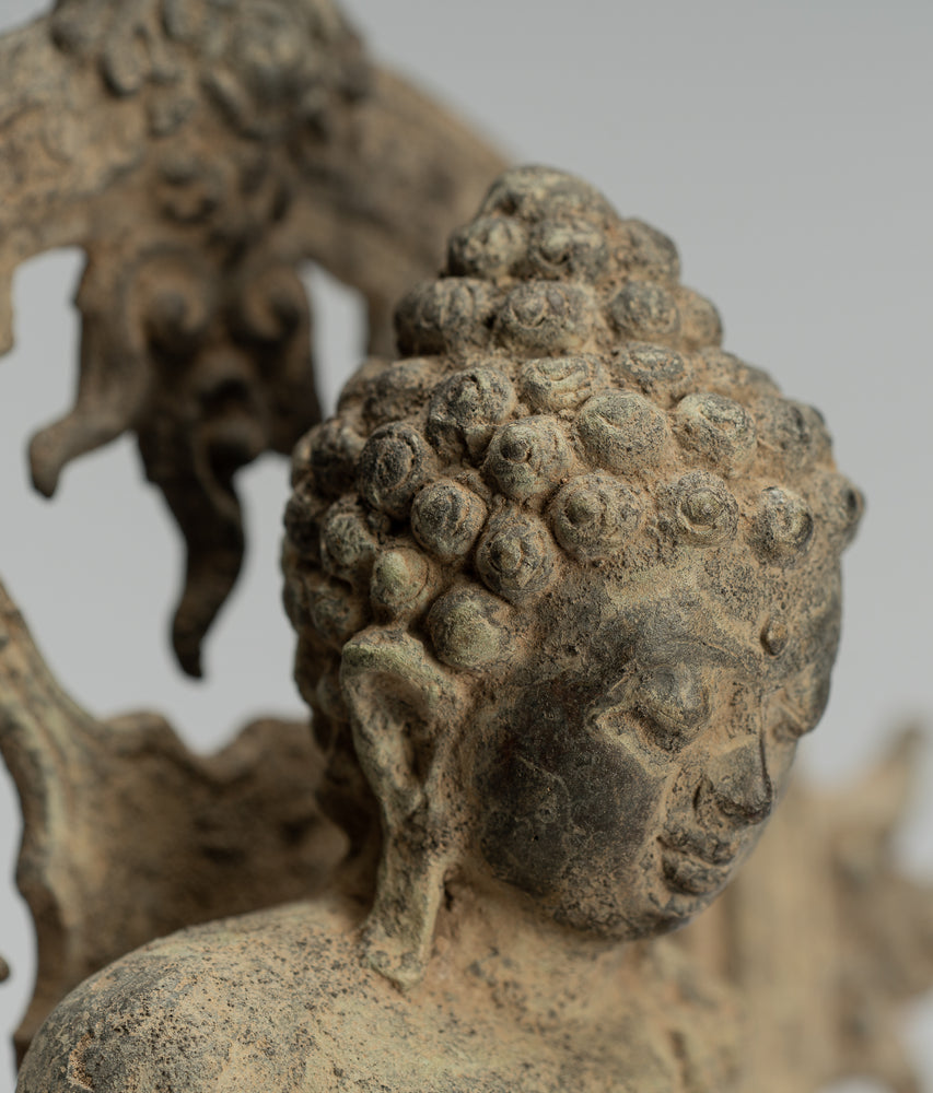 Estatua de Buda - Buda docente javanés sentado de bronce antiguo de estilo indonesio - 33 cm/13"