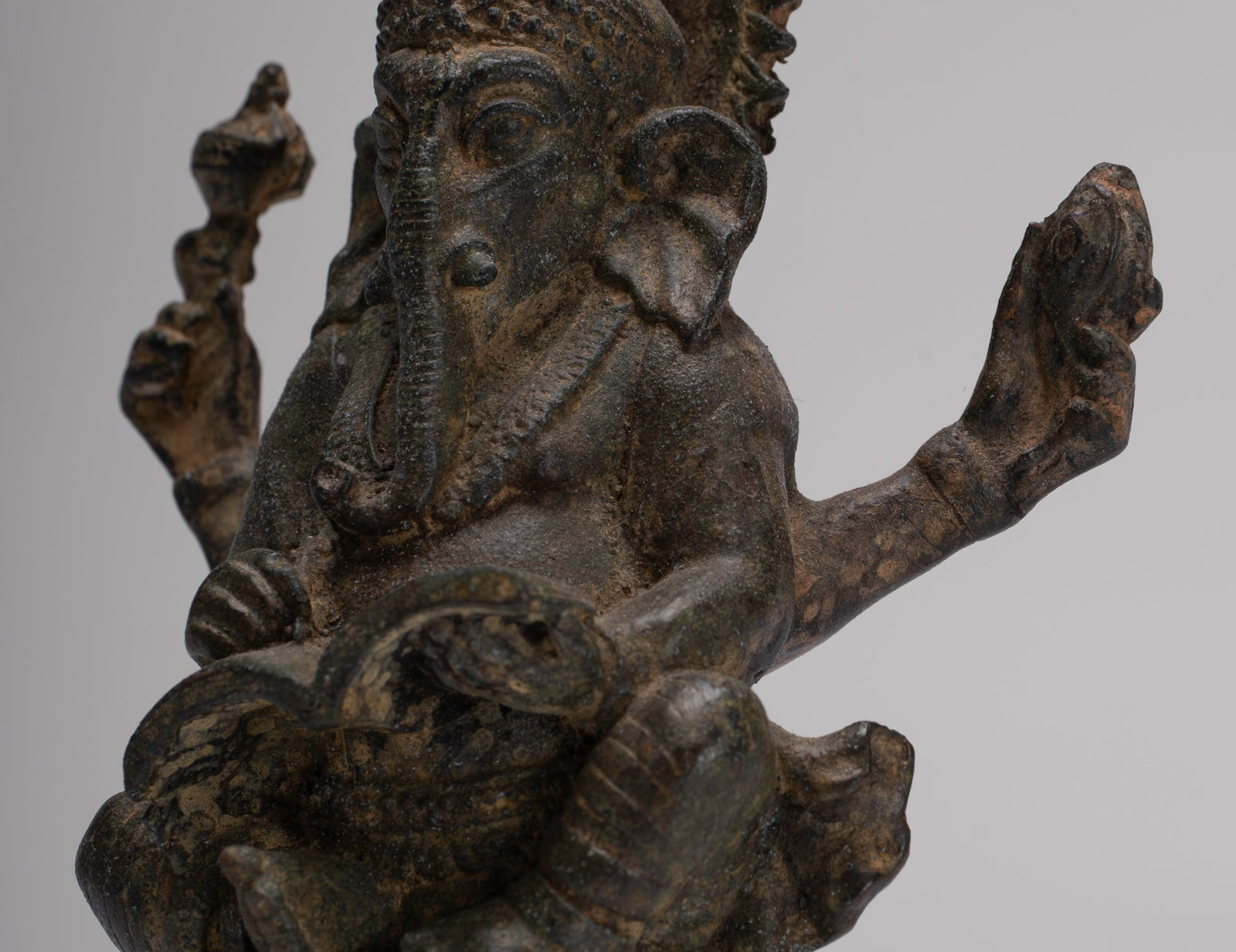 Statua di Ganesha - Statua di Ganesh in bronzo seduto in stile tailandese antico - 16 cm/6"