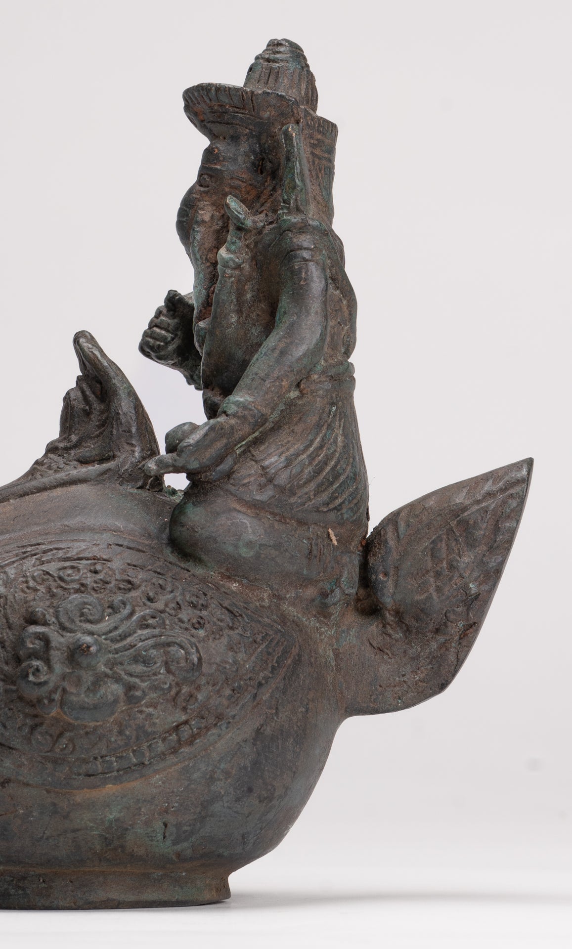 Statue de Ganesha – Ganesha en bronze de style thaïlandais antique chevauchant un dragon – 20 cm.