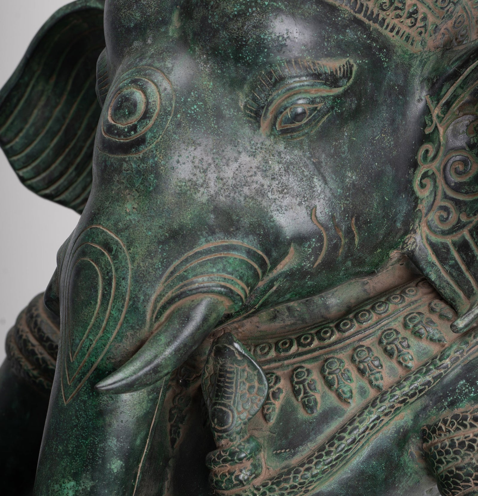 Estatua de Ganesha - Estatua de Ganesha sentada de bronce estilo jemer antiguo - 63 cm/24"