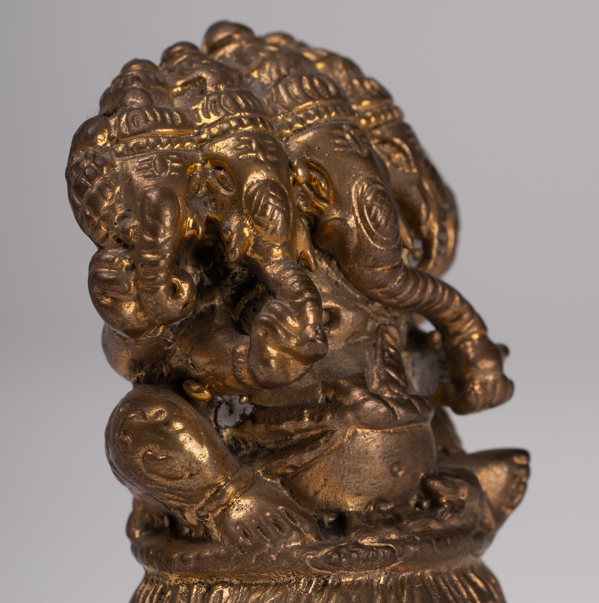 Ganesh - Antique Thai Style Brass Seated Gold Heramba Ganapati Statue  - 8cm/3"