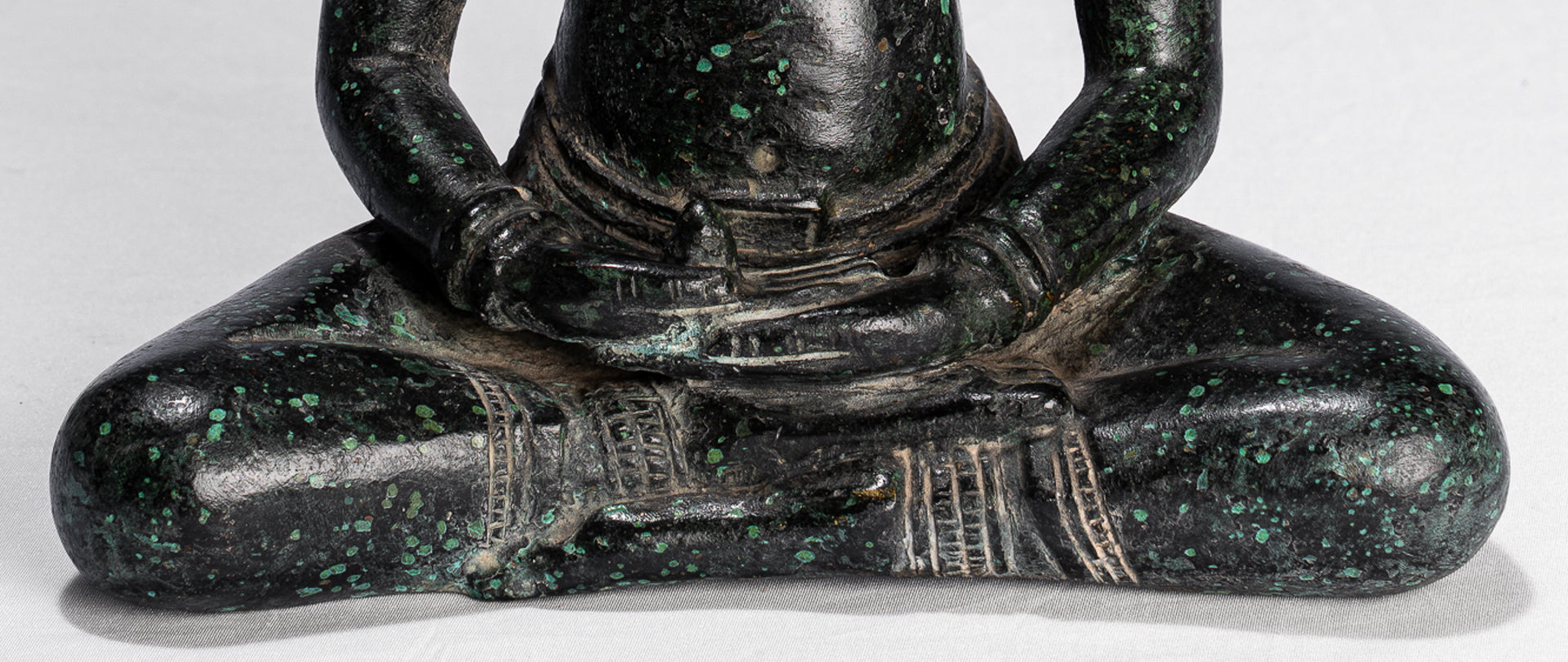 Buddha Statue - Antique Khmer Style Meditation Baphuon Buddha Statue - 24cm/10"