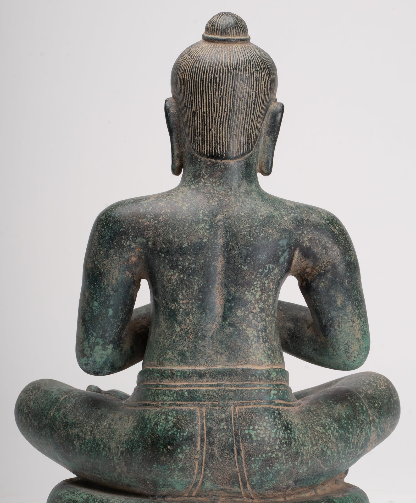 Estatua de Jayavarman - Estatua antigua de bronce de Jayavarman VII estilo jemer sentado - 31 cm/12"