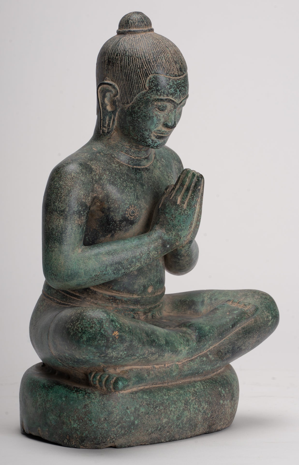 Estatua de Jayavarman - Estatua antigua de bronce de Jayavarman VII estilo jemer sentado - 31 cm/12"