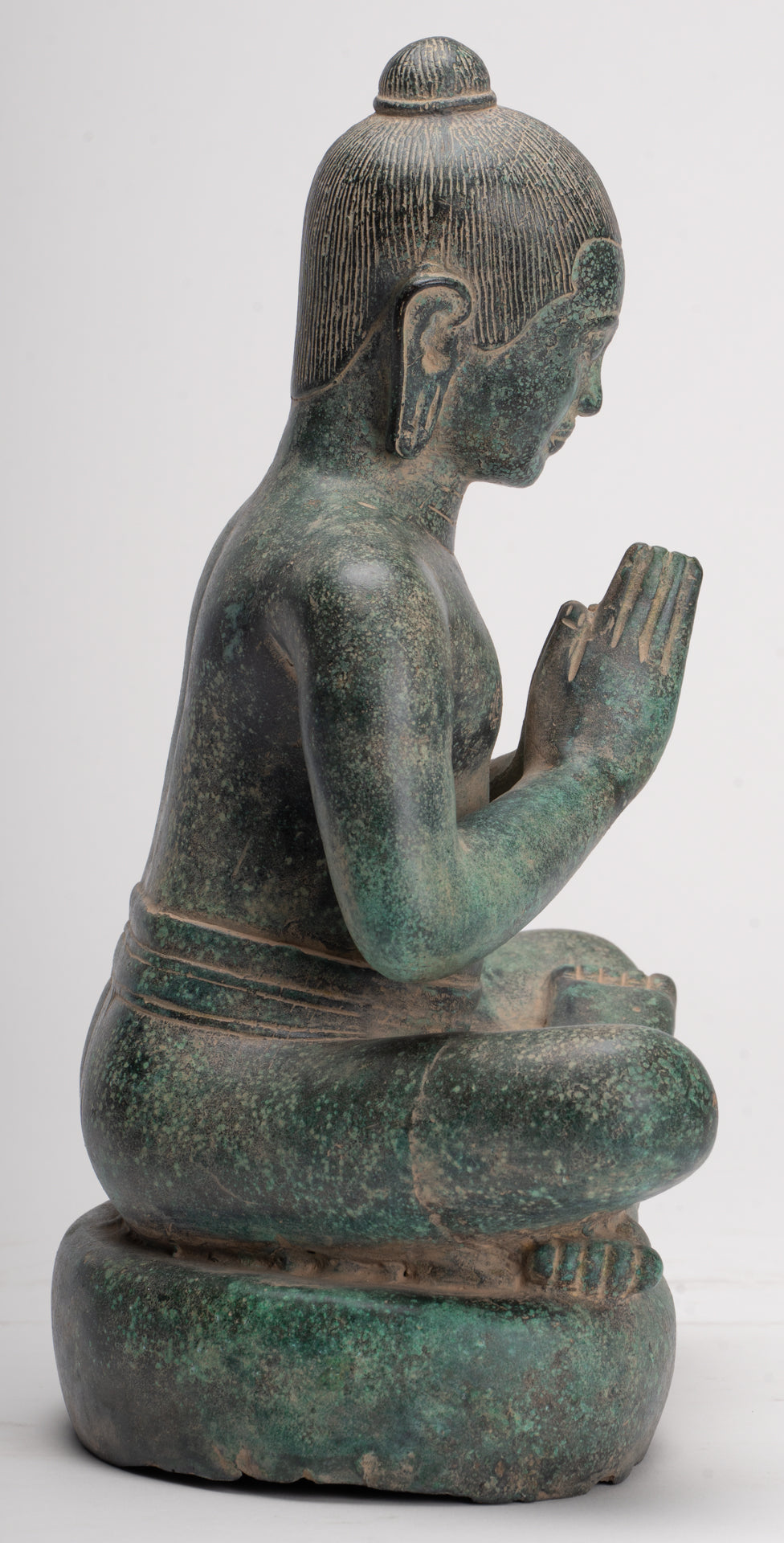 Estatua de Jayavarman - Estatua antigua de bronce de Jayavarman VII estilo jemer sentado - 31 cm/12"