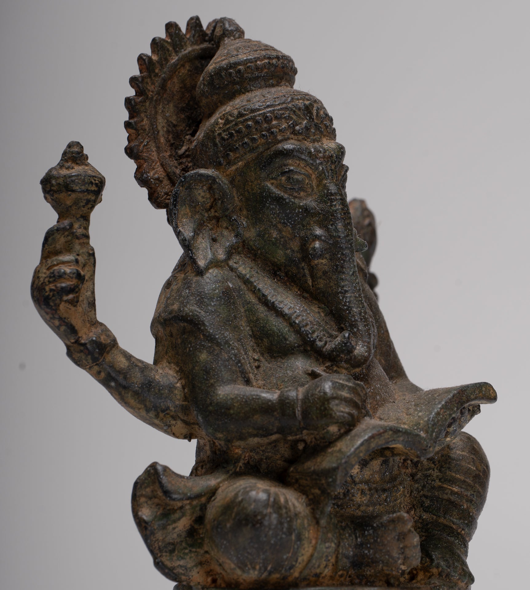 Ganesha Statue - Antique Thai Style Seated Bronze Ganesh Statue - 16cm/6"