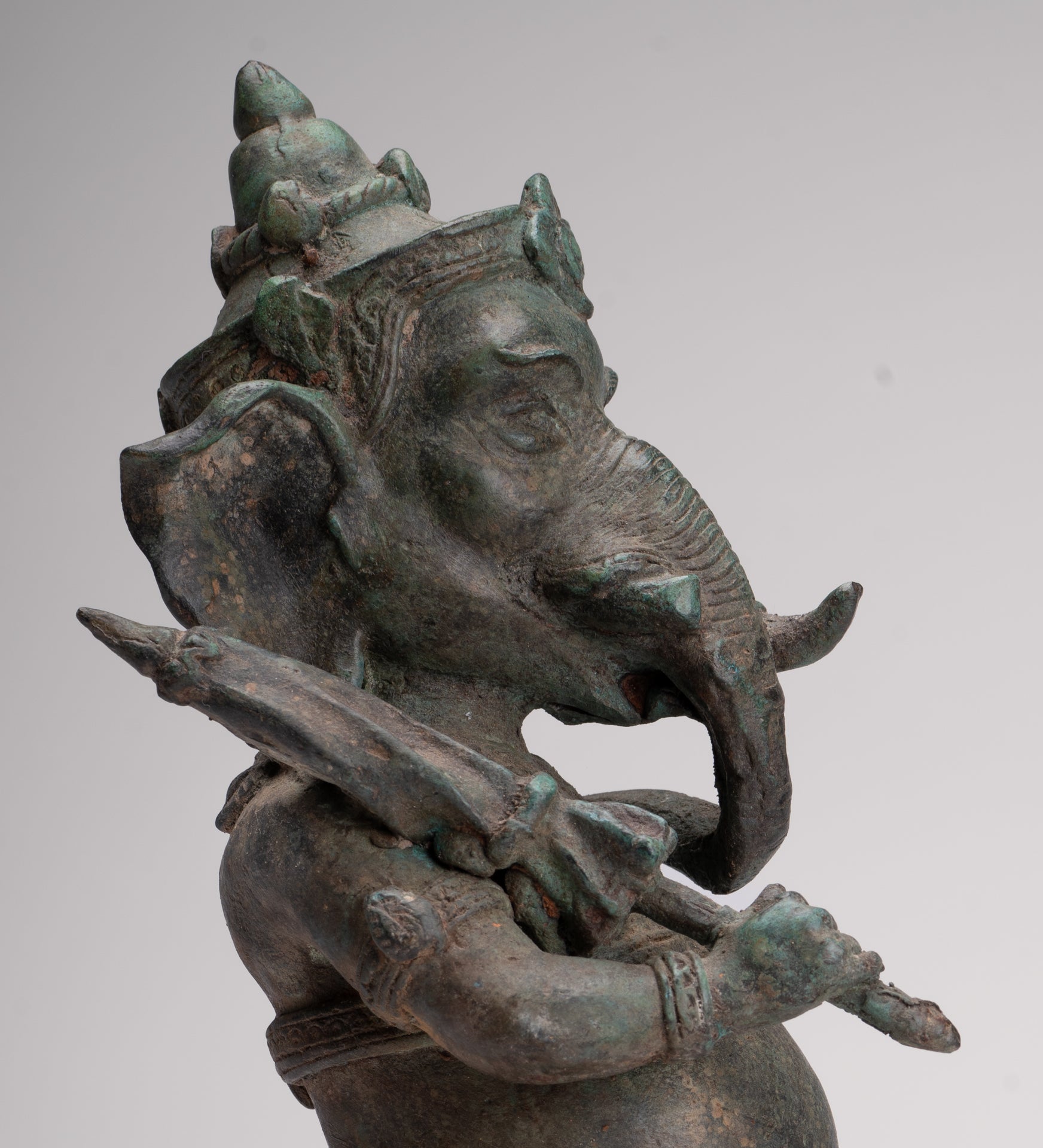 Bridegroom Ganesha Statue - Antique Thai Style Mappilai Ganapathi Ganesh Statue with Umbrella - 37cm/15"