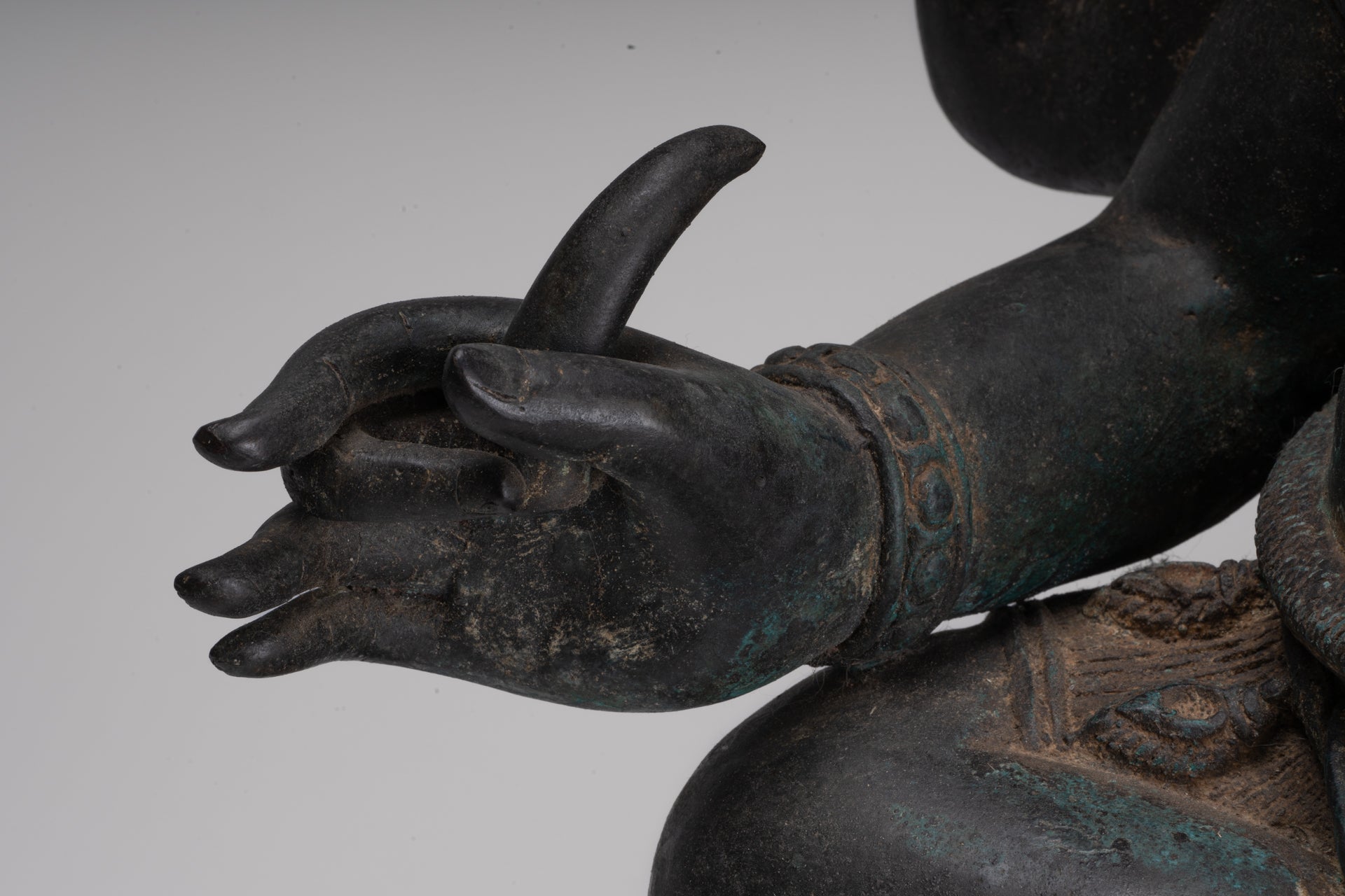 Ganesha Statue - Antique Thai Style Bronze Seated 4-Arm Ganesha Statue - 84cm/34"