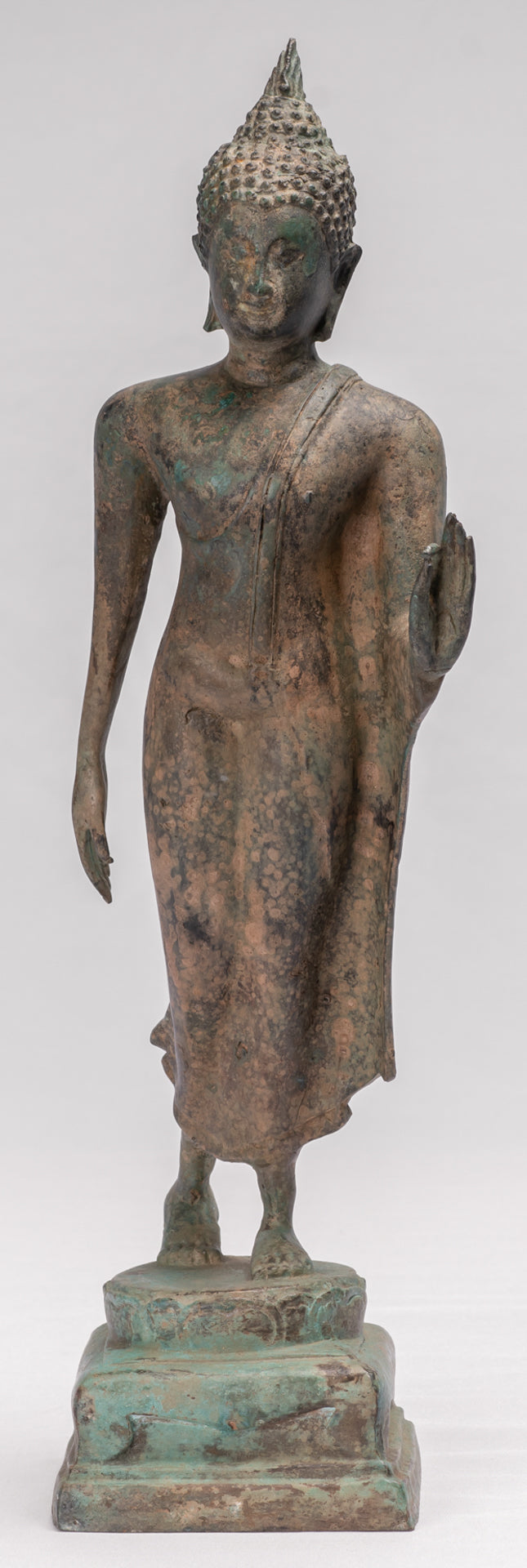 Antike stehende Bronze-Schutz-Buddha-Statue im Sukhothai-Stil – 42 cm/17 Zoll