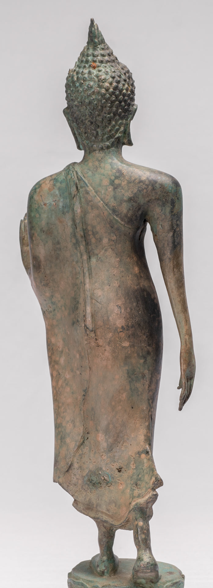 Antike stehende Bronze-Schutz-Buddha-Statue im Sukhothai-Stil – 42 cm/17 Zoll