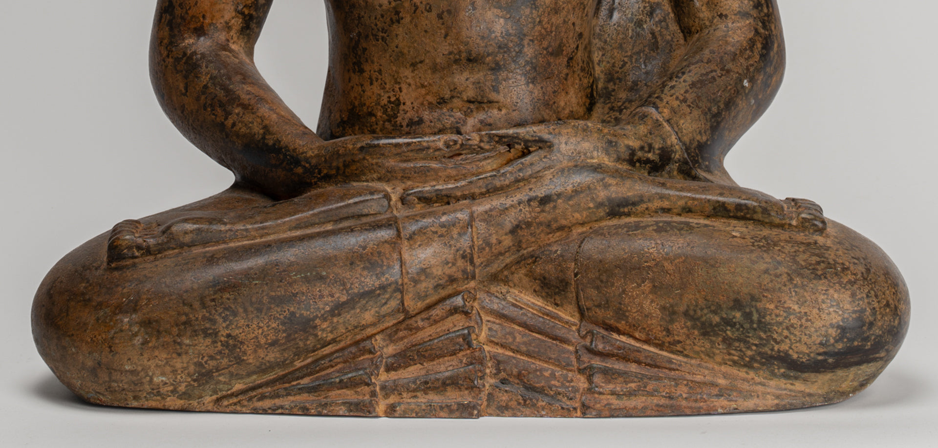 Buddha Statue - Antique Sri Lanka Style Bronze Seated Meditation Buddha Statue 61cm/24"