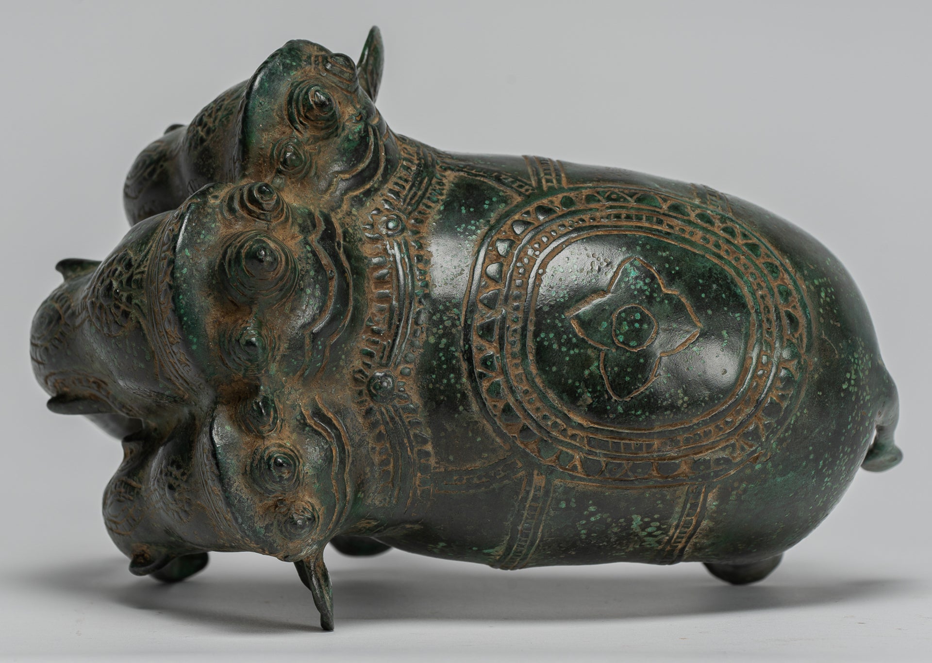 Bronze de style khmer antique Erawan Airavata ou statue d'éléphant - 18 cm / 7 "de haut