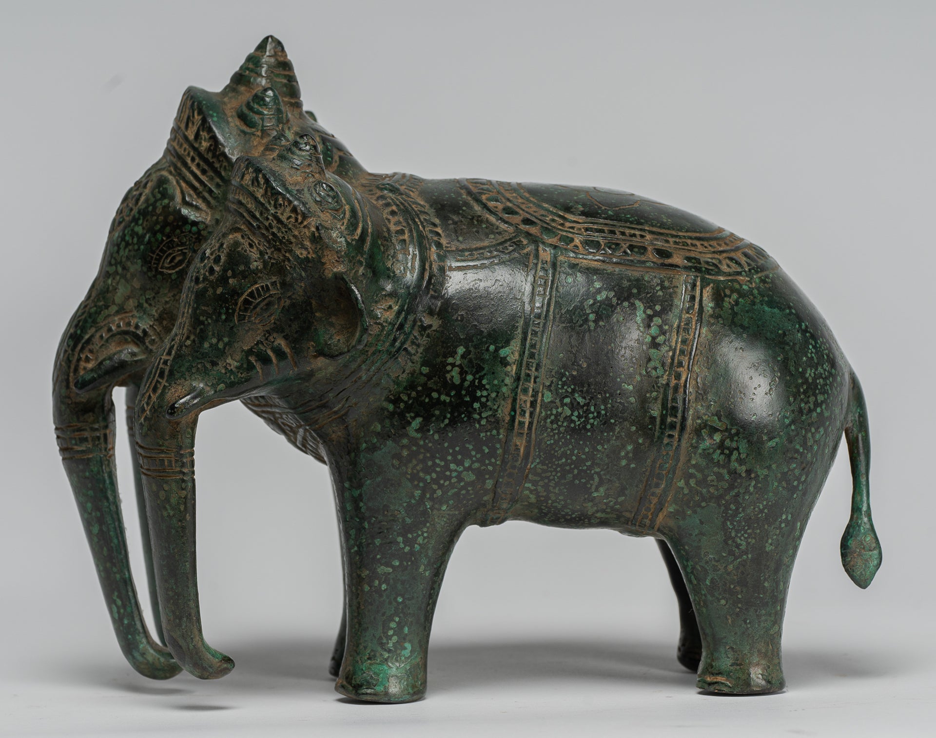 Bronze de style khmer antique Erawan Airavata ou statue d'éléphant - 18 cm / 7 "de haut