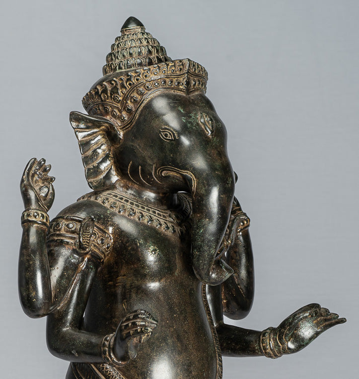 Ganesha Statue. Antike Khmer Stil Stehende Bronze Angkor Wat Ganesha Statue und Yoni.88cm/35"