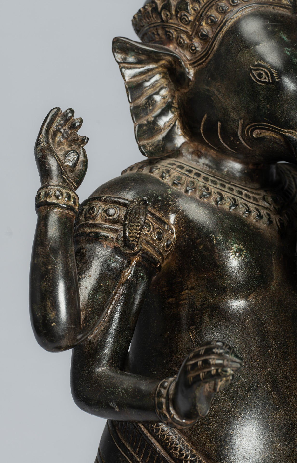 Ganesha Statue. Antike Khmer Stil Stehende Bronze Angkor Wat Ganesha Statue und Yoni.88cm/35"