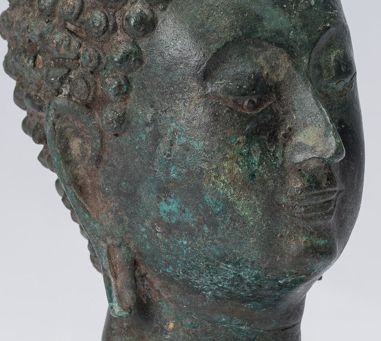 Buddha-Kopf – Antiker Thai-Stil, Chiang Saen-Bronze-Buddha-Kopf – 18 cm.