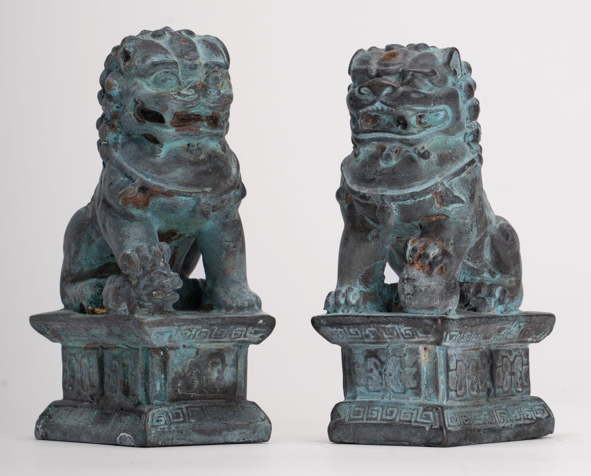 Antique Chinese Style Temple Guardian Lions Shishi Lions Foo Dogs Imperial Lions (Pair) - 10.5cm/4"