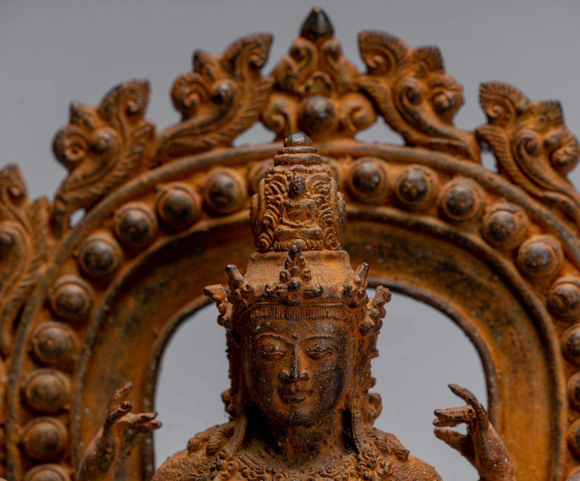 Statua Bodhisattva - Antique stile indonesiano giavanese a 16 bracci Avalokiteshvara Bodhisattva Statua - 28 cm/11 "