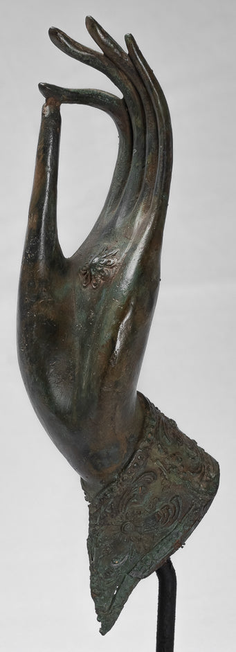 Main de protection thaïlandaise en bronze d'Asie du Sud-Est de style thaïlandais antique montée - 34 cm/14"