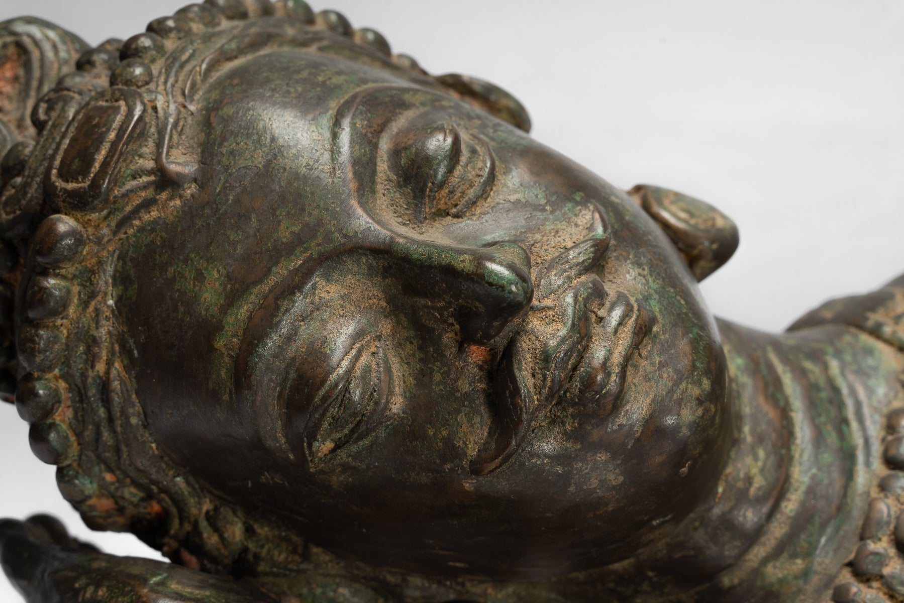 Estatua de bronce de estilo indio antiguo reclinable Vishnu - 95cm/38 "de largo