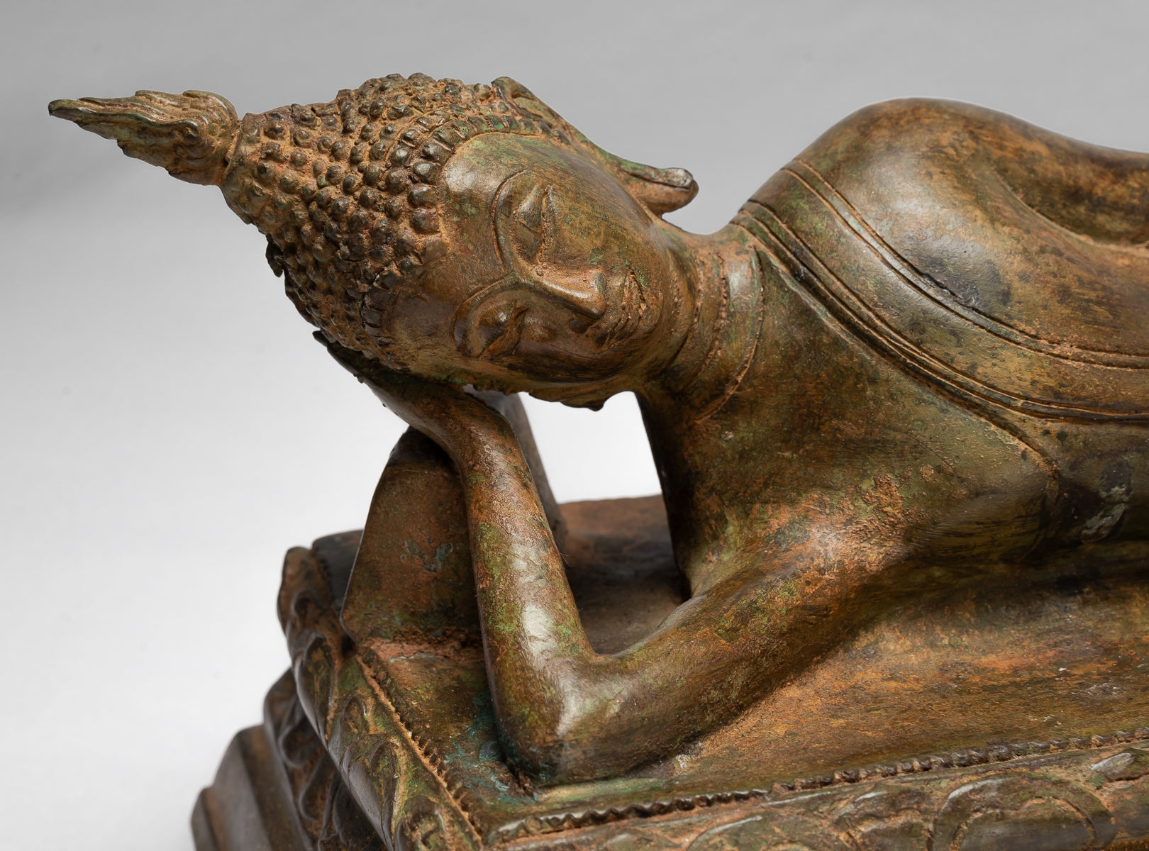 Statua Buddha - Antique Thai Thai Bronzo Sukhothai Reclining Nirvana Buddha Statua - 55cm/22 "