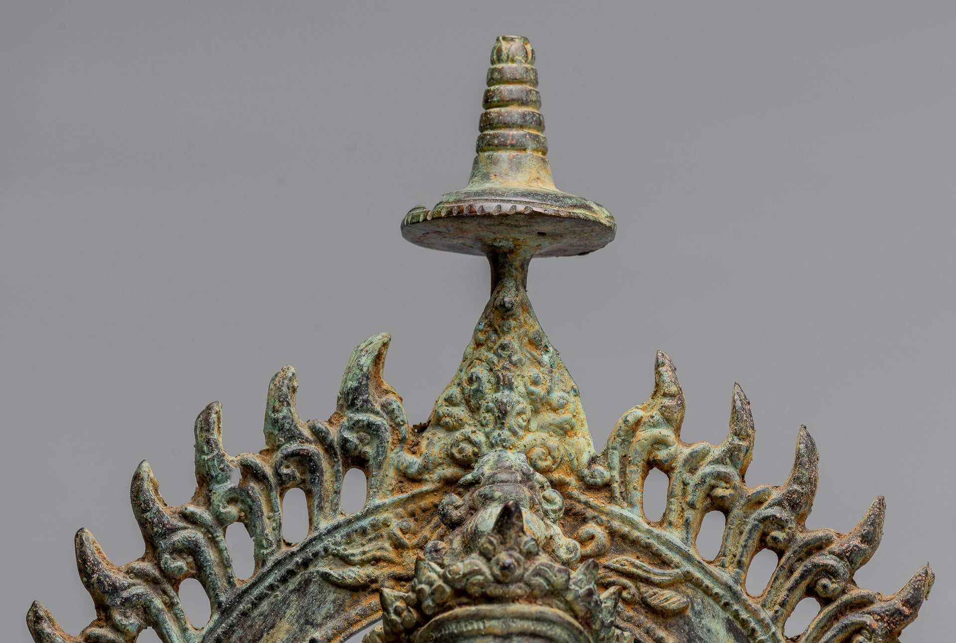 Statue di Buddha - Antique in stile indonesiano Bronzo Meditazione giavanese Statua di Buddha - 49 cm/20 "