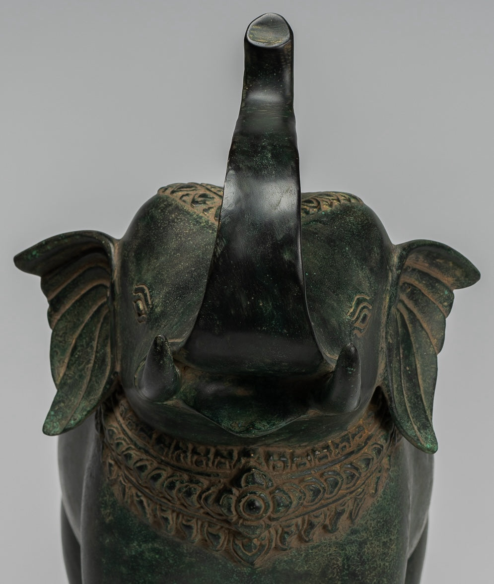 Antique Khmer Style Bronze in piedi statua di elefante - 38 cm/15 "di altezza