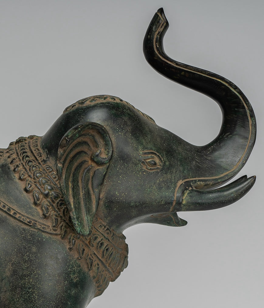 Antique Khmer Style Bronze in piedi statua di elefante - 38 cm/15 "di altezza