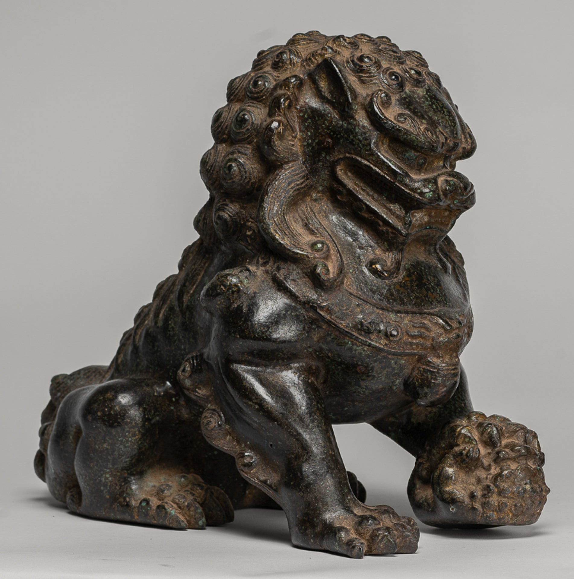 Antique Chinese Style Temple Guardian Lions Shishi Lions Foo Dogs Imperial Lions (Pair) - 25cm/10"