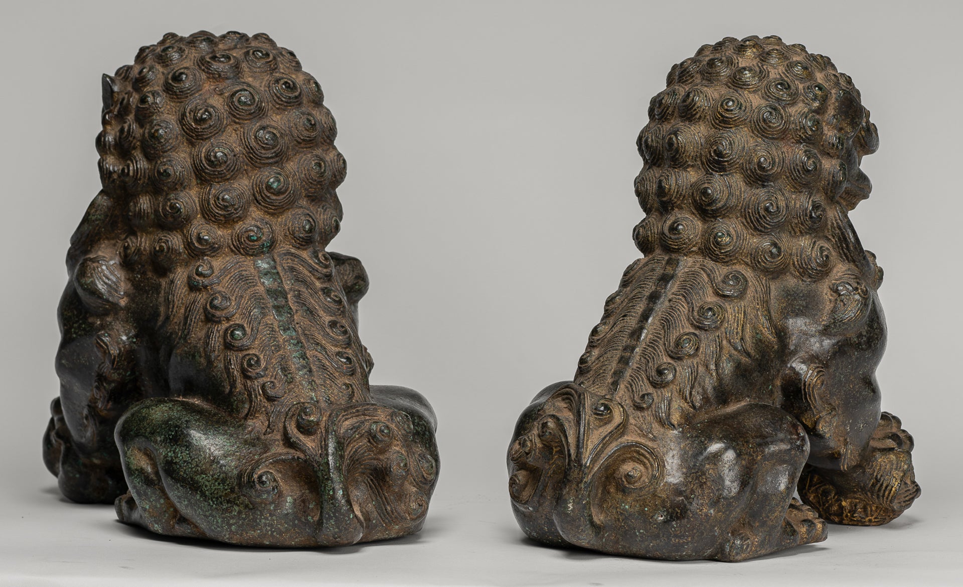 Antique Chinese Style Temple Guardian Lions Shishi Lions Foo Dogs Imperial Lions (Pair) - 25cm/10"