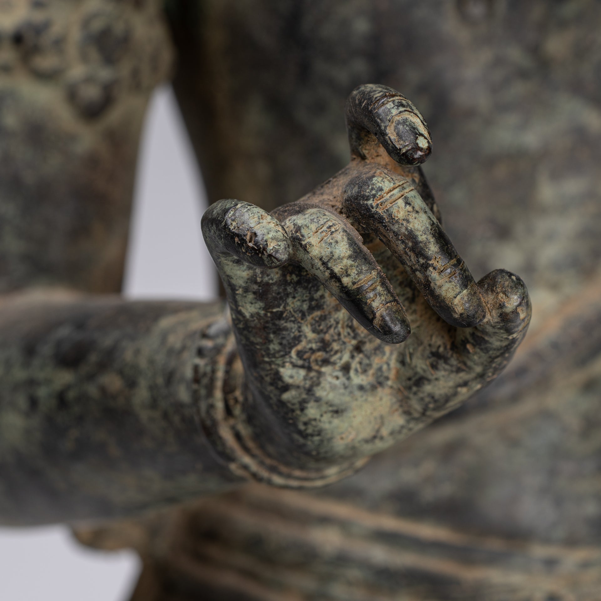 Estatua Shiva - Estatua de 4 brazos de estilo de bronce indonesio antiguo de estilo indonesio - 82 cm/33 "