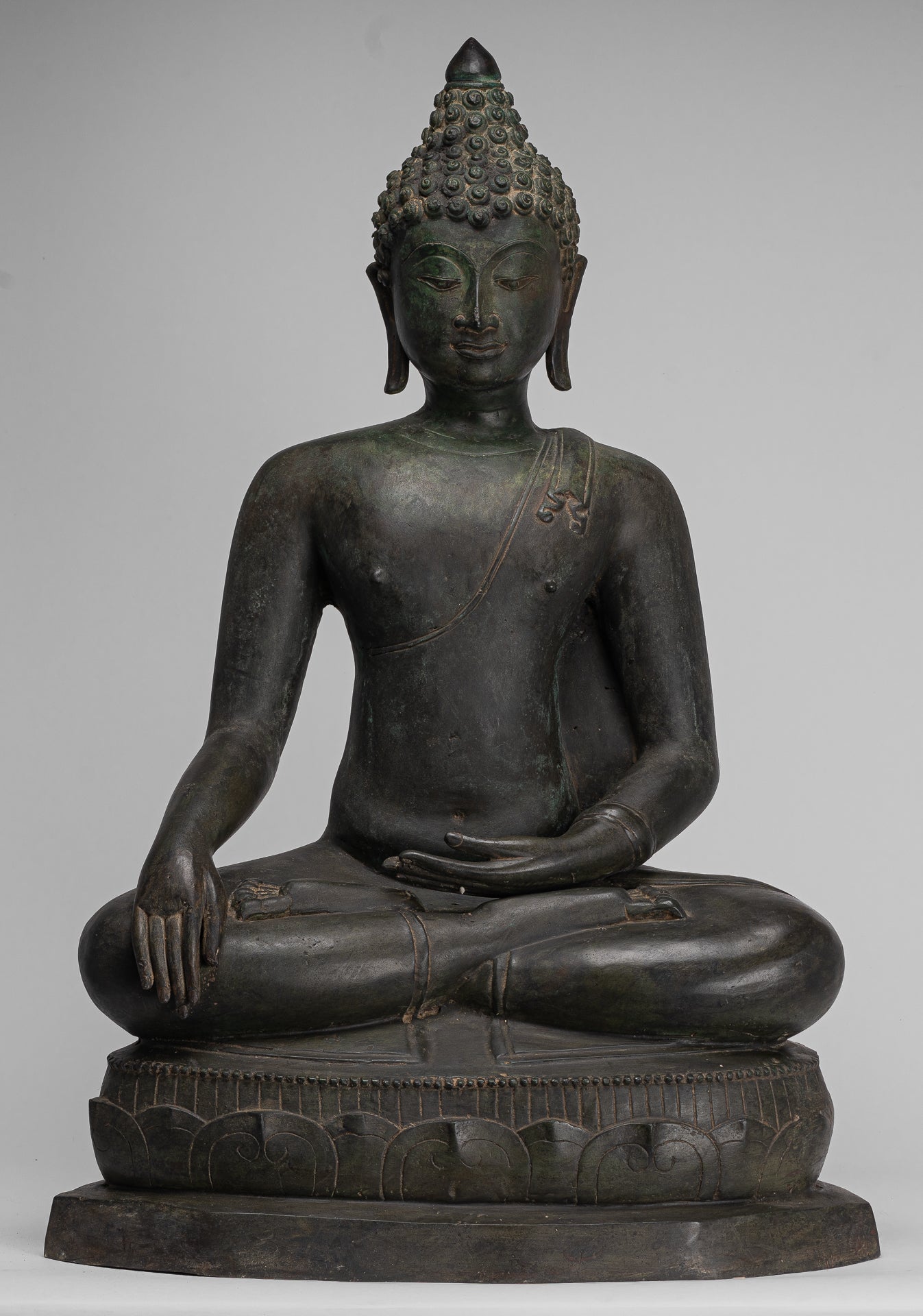 Large Buddha Statue - Antique Thai Style Bronze Chiang Saen Enlightenment Buddha Statue - 80cm/32"
