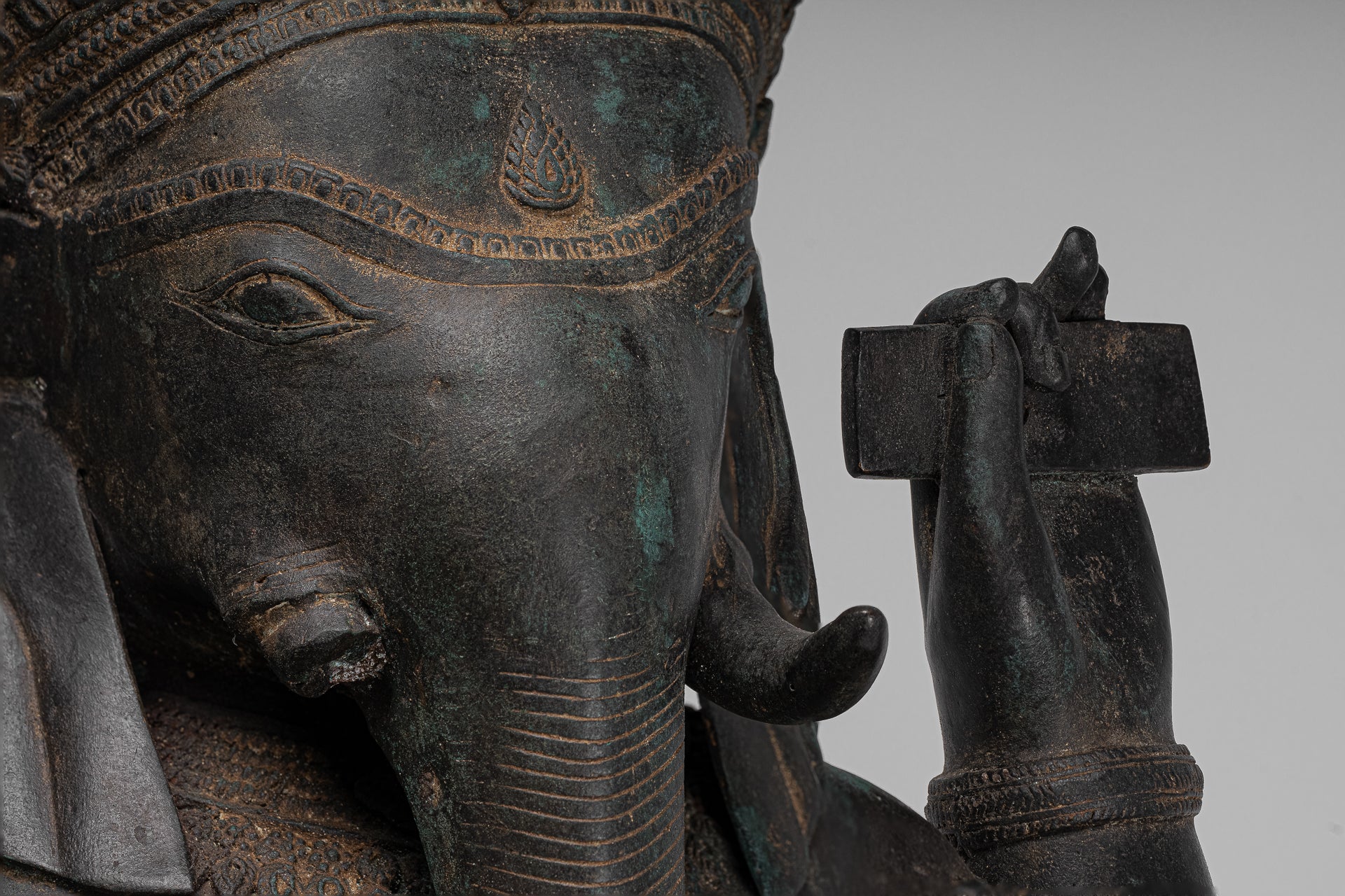 Ganesha Statue - Antique Thai Style Bronze Seated 4-Arm Ganesha Statue - 85cm/34"