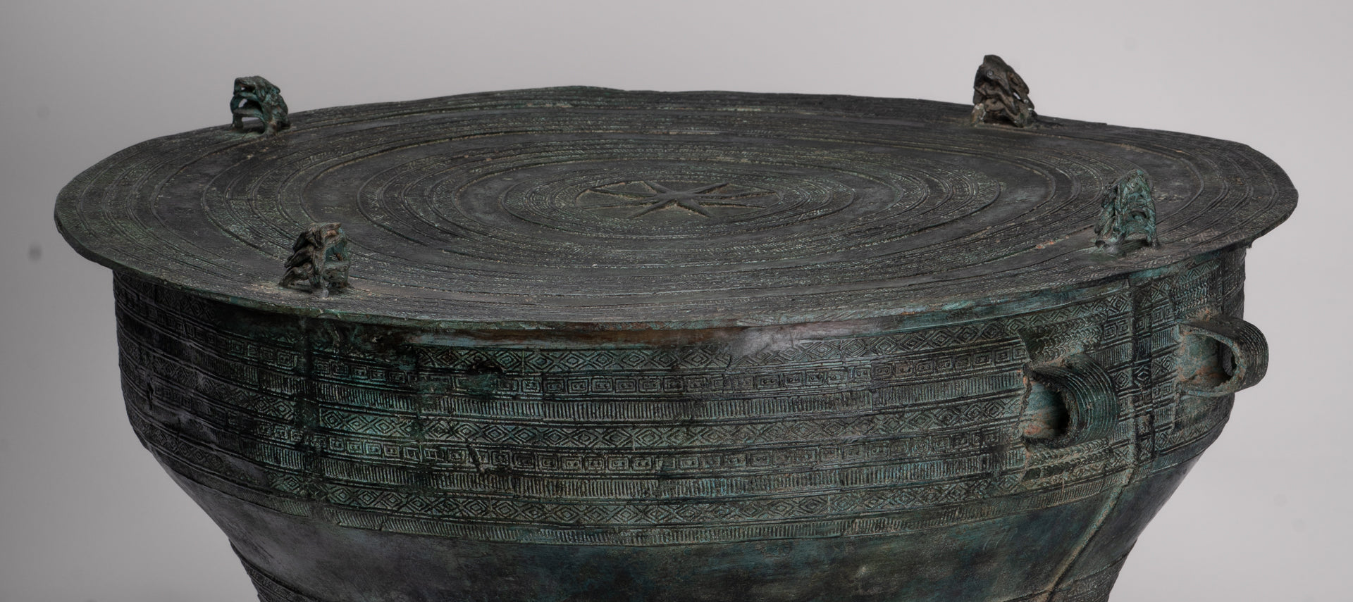 Vietnamese Rain Drum - Antique Vietnamese Style Bronze Free Standing Frog Rain Drum - 43cm/17"