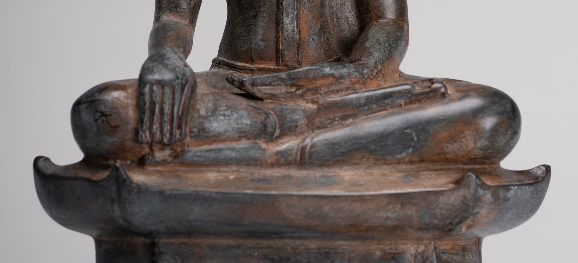 Buddha Statue - Antique Sukhothai Style Thai Enlightenment Buddha Statue - 23.5cm/9"