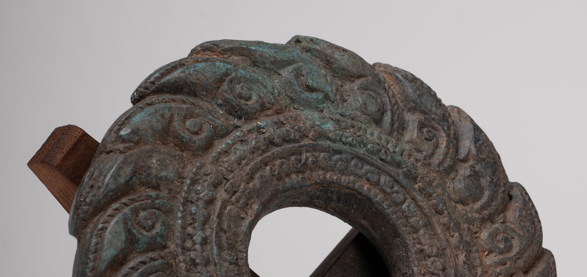 Discus - Antique Khmer Style Bronze Vishnu Discus or Chakra - 15cm/6"