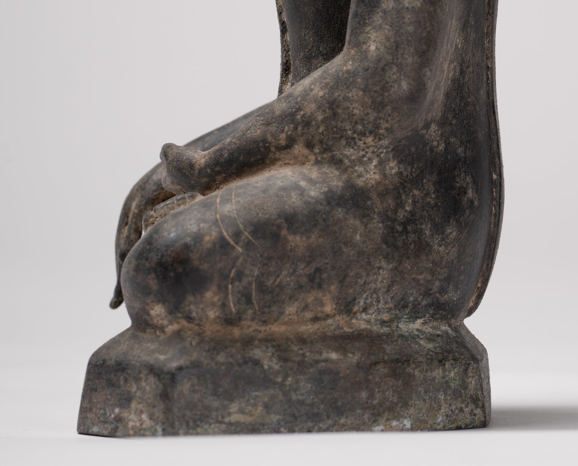 Buddha Statue - Antique U Thong Style Bronze Enlightenment Buddha Statue - 23.5cm/9"