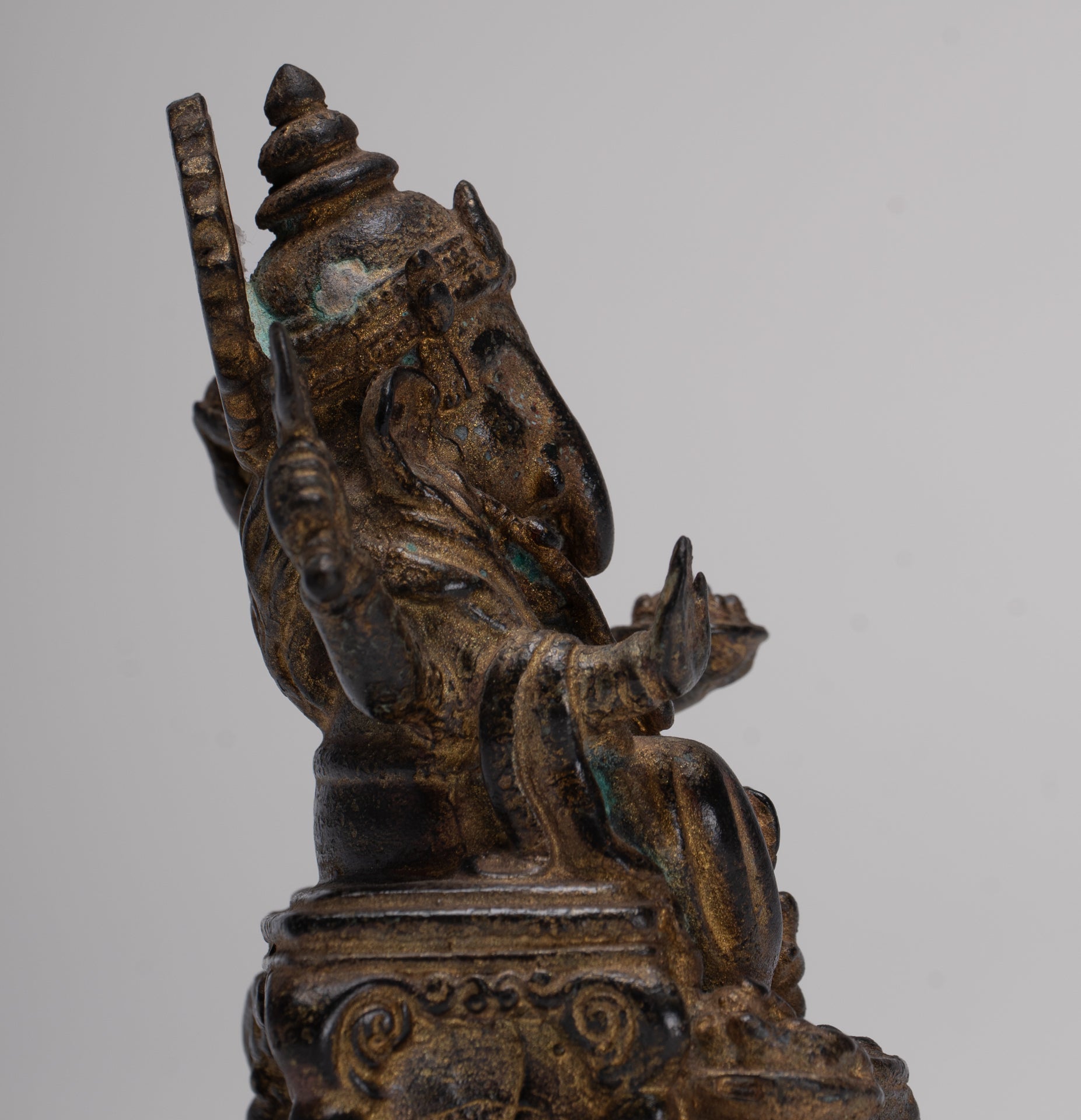 Ganesha Statue - Antique Thai Style Seated Bronze Ganesh Statue - 10cm/4"