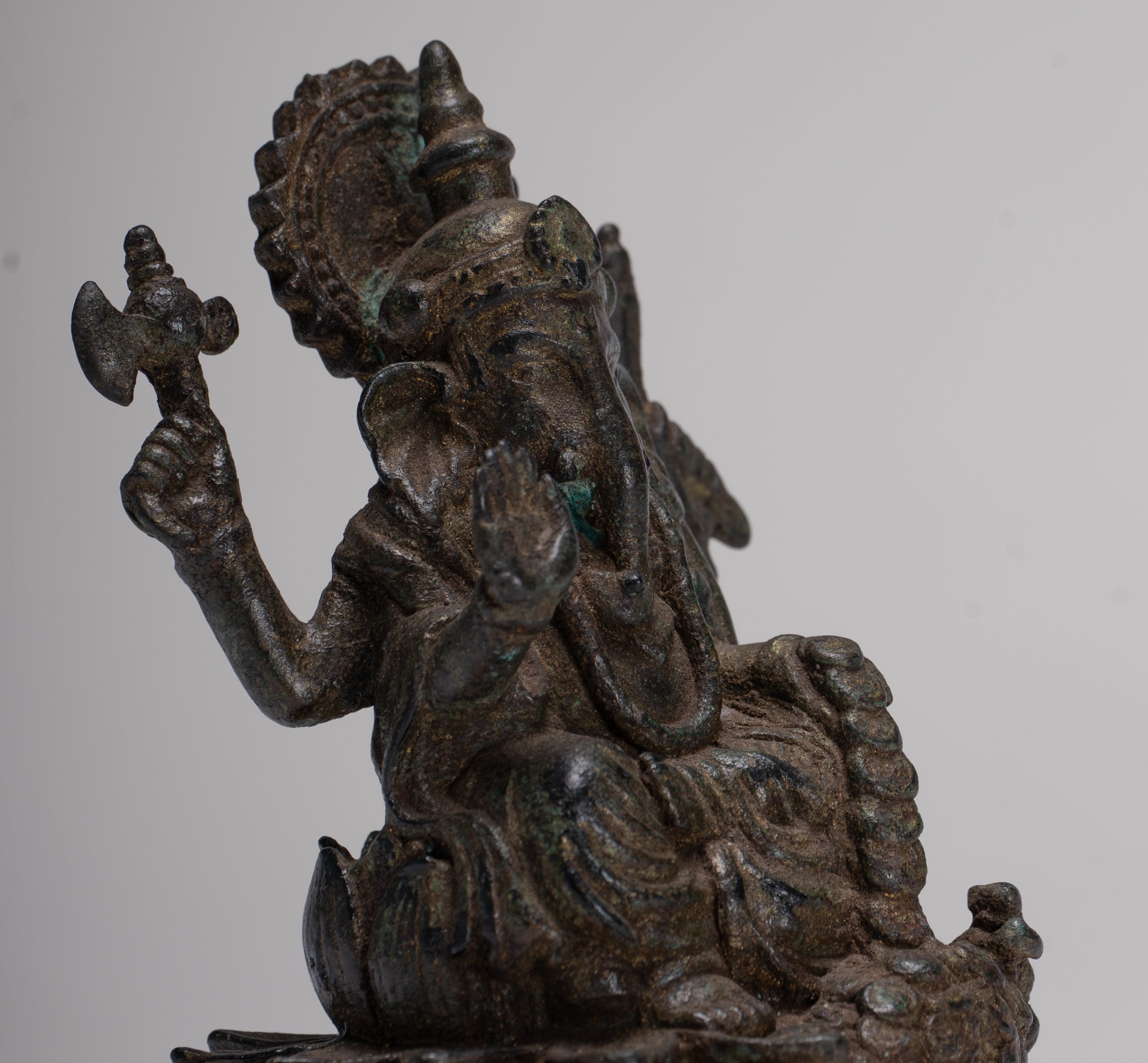 Ganesha Statue - Antique Thai Style Seated Bronze Ganesh Statue - 10cm/4"