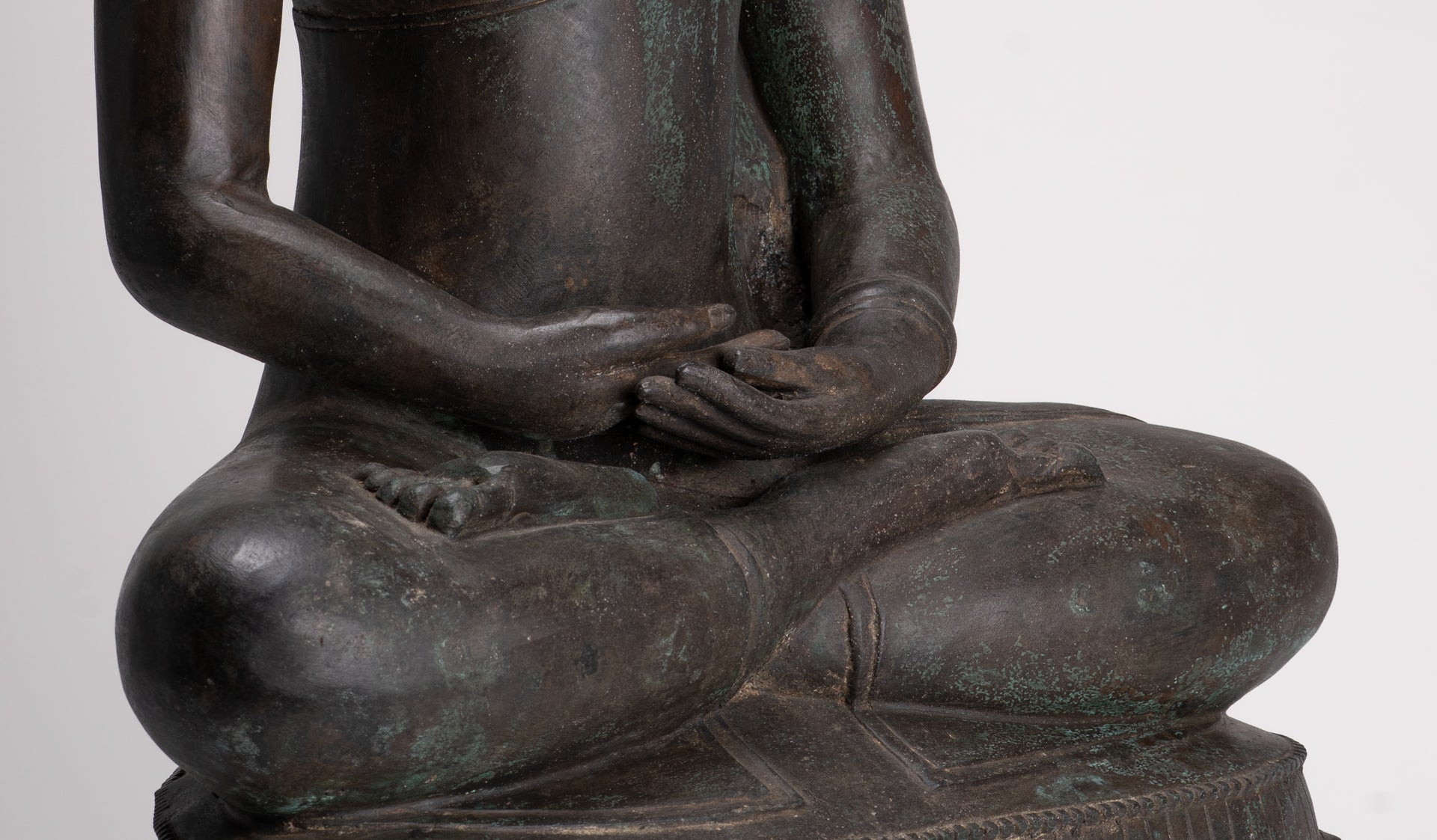 Large Buddha Statue - Antique Thai Style Bronze Chiang Saen Meditation Buddha Statue - 81cm/32"