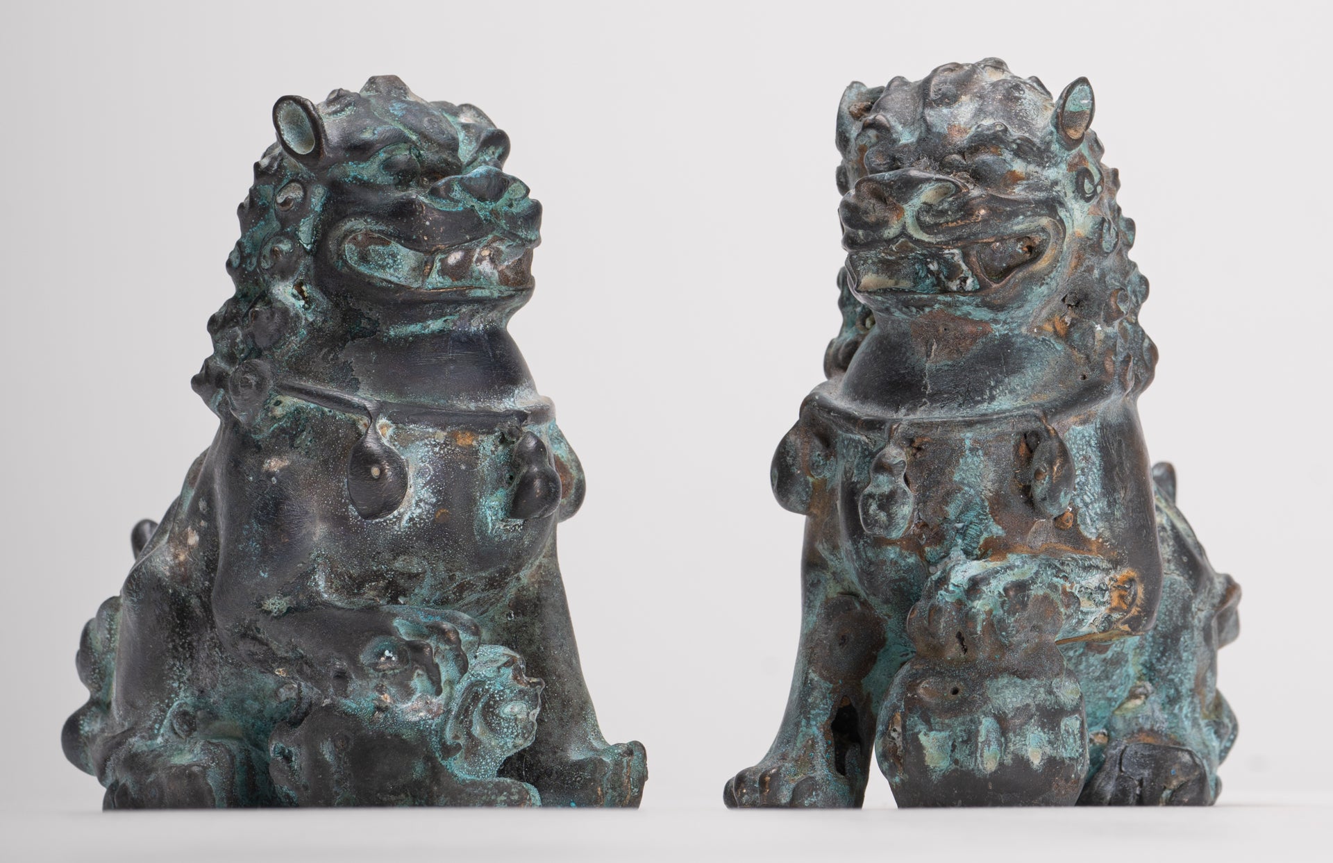 Antique Chinese Style Temple Guardian Lions Shishi Lions Foo Dogs Imperial Lions (Pair) - 10.5cm/4"