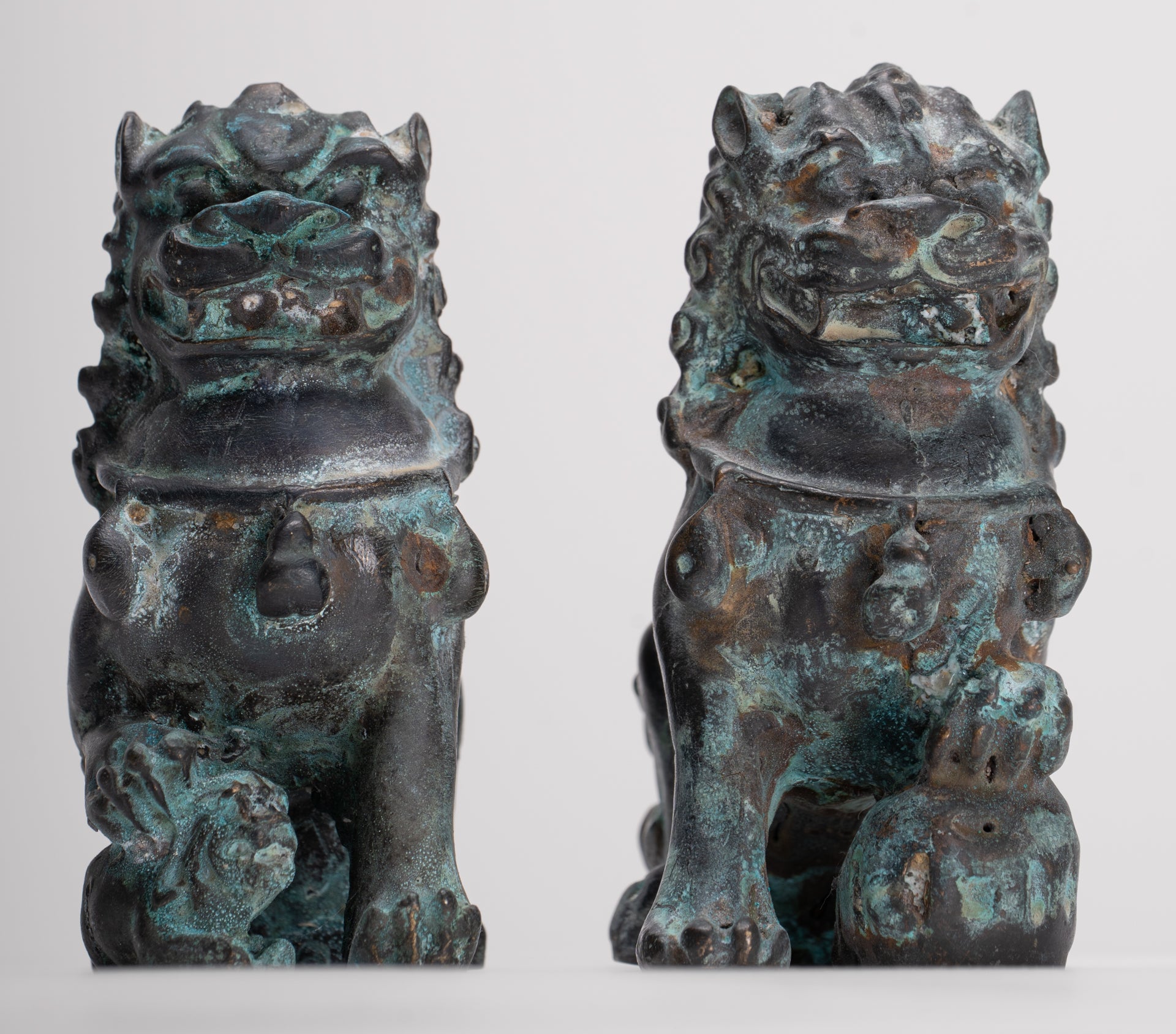 Antique Chinese Style Temple Guardian Lions Shishi Lions Foo Dogs Imperial Lions (Pair) - 10.5cm/4"
