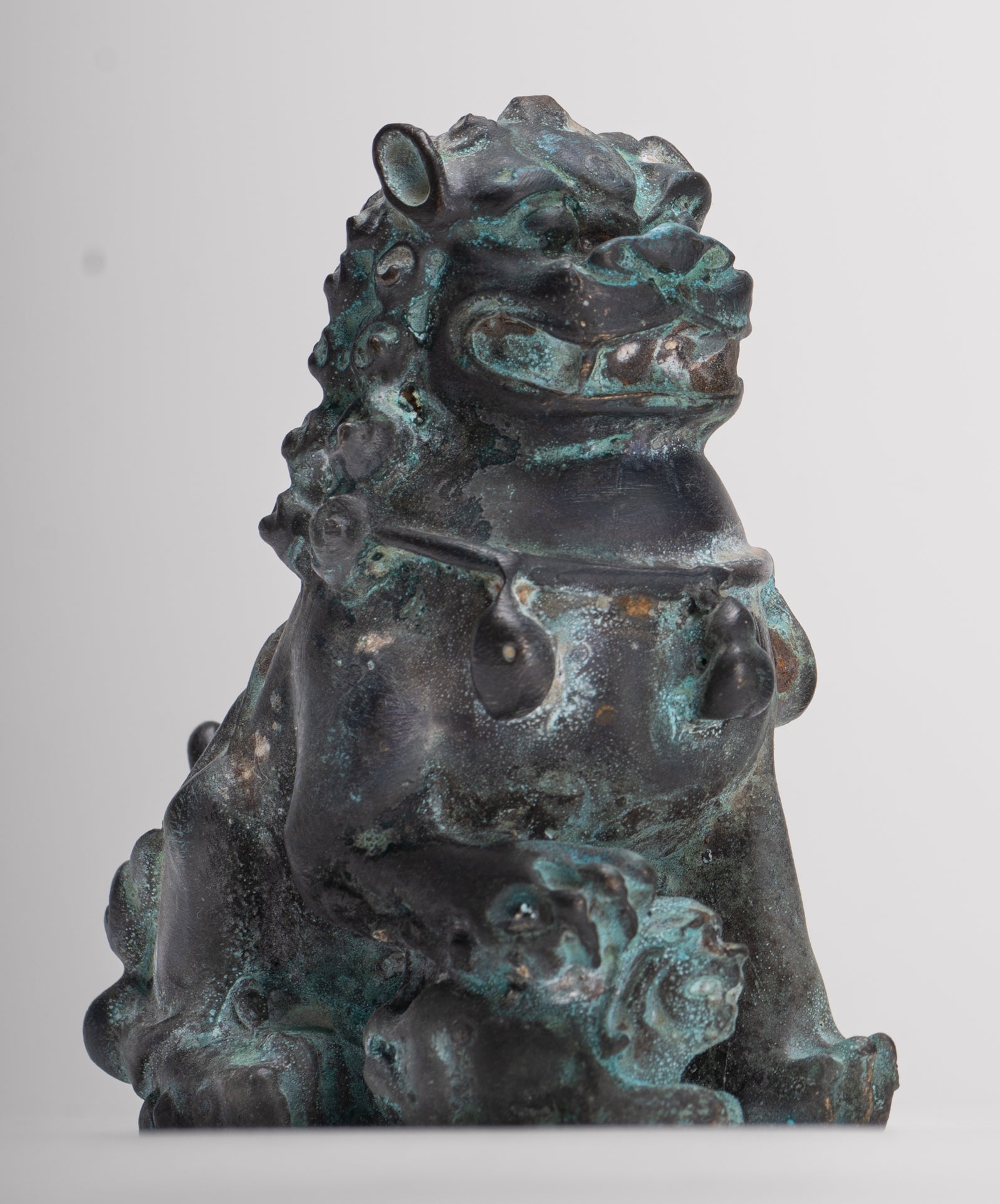 Antique Chinese Style Temple Guardian Lions Shishi Lions Foo Dogs Imperial Lions (Pair) - 10.5cm/4"