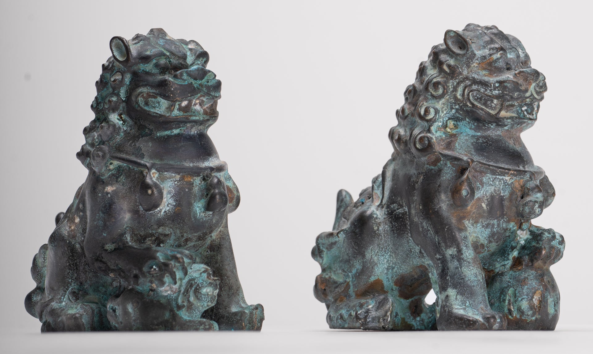 Antique Chinese Style Temple Guardian Lions Shishi Lions Foo Dogs Imperial Lions (Pair) - 10.5cm/4"