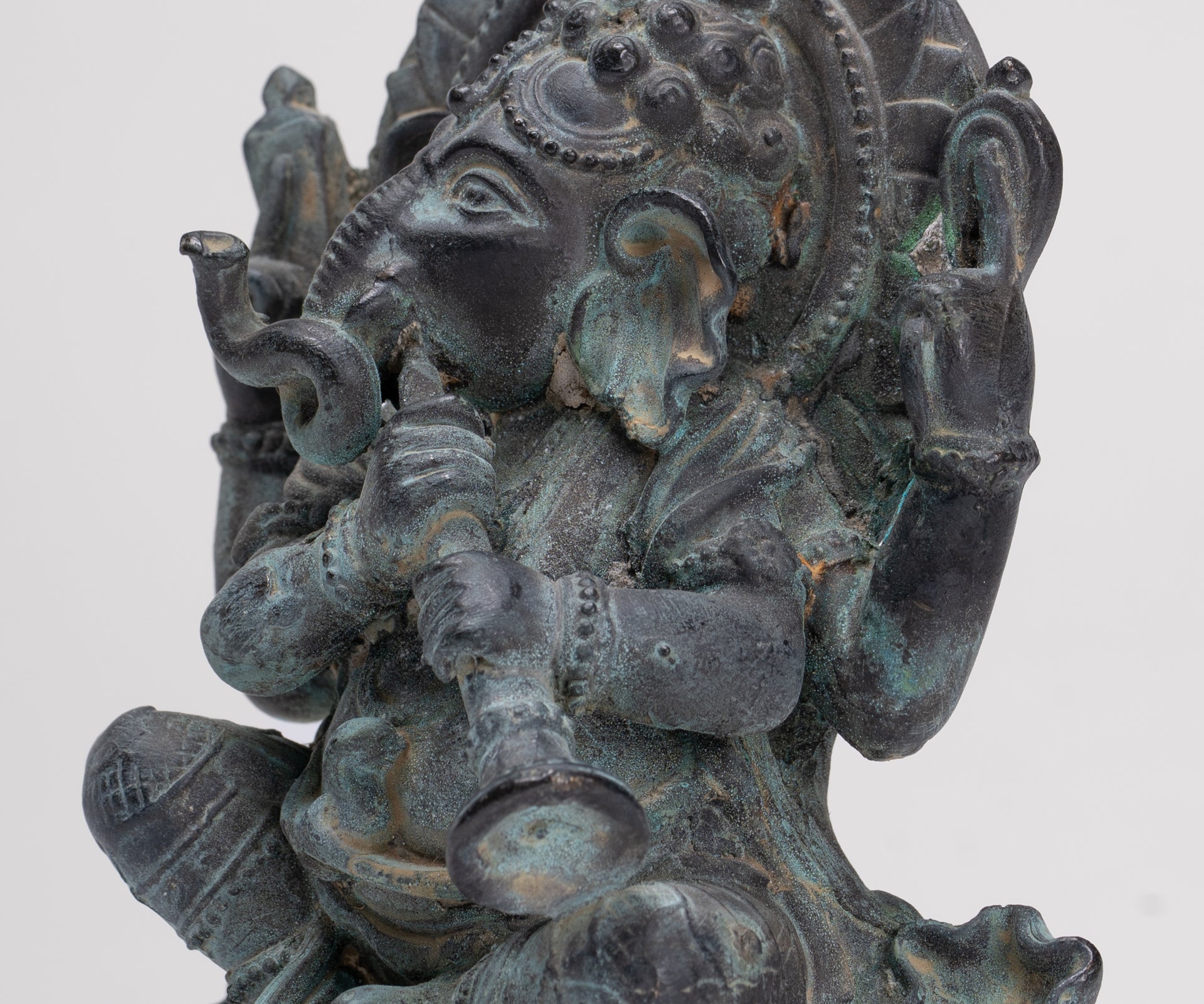 Ganesh - Antique Thai Style Bronze Seated Ganesh Statue  - 15.5cm/6"