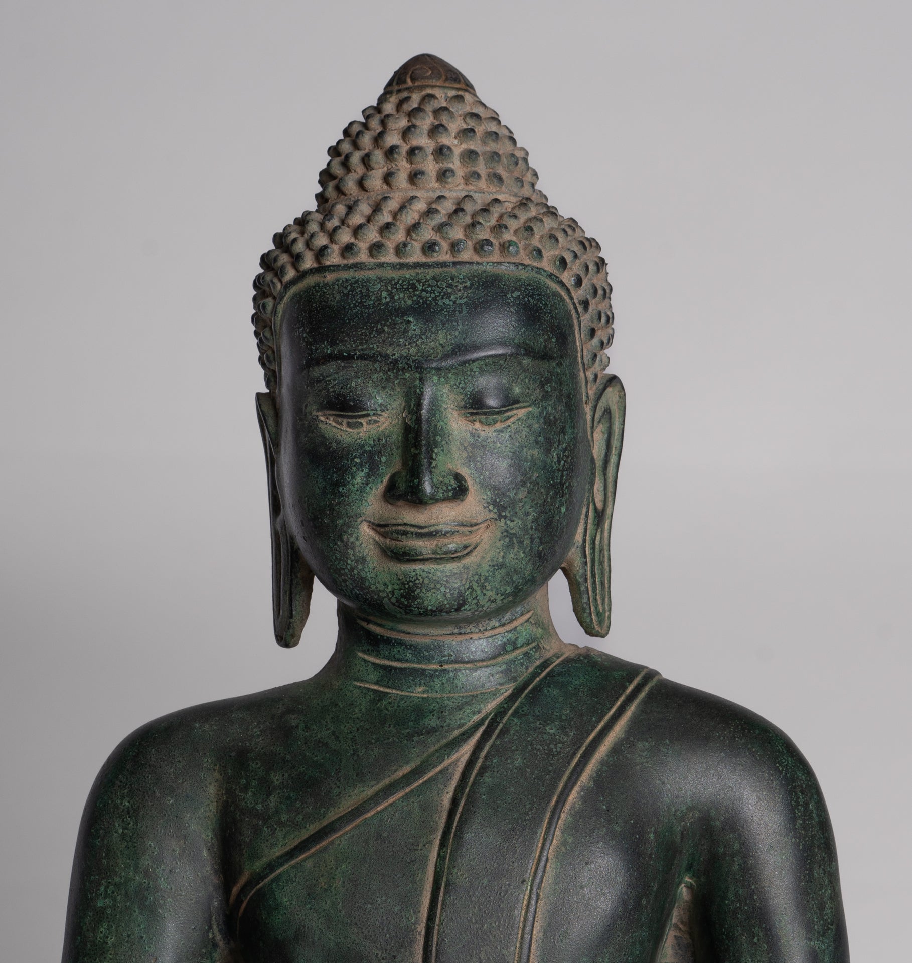 Statue de Bouddha – Statue de Bouddha de méditation assis en bronze de style khmer antique – 40 cm/16"