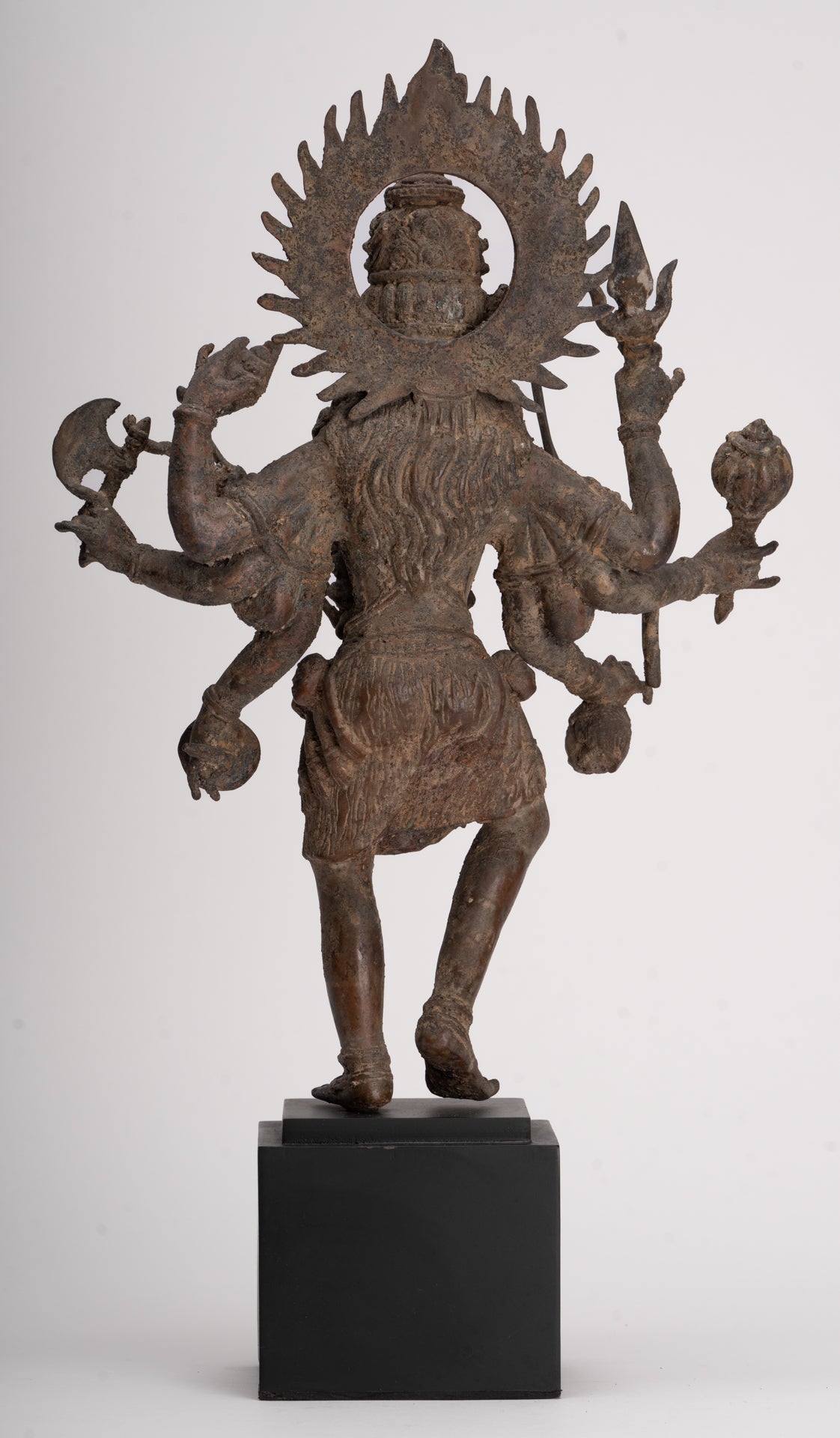 Statua di Kali - Statua di Kali o Mahakali in bronzo antico Majapahit in stile Java - 43 cm/17"