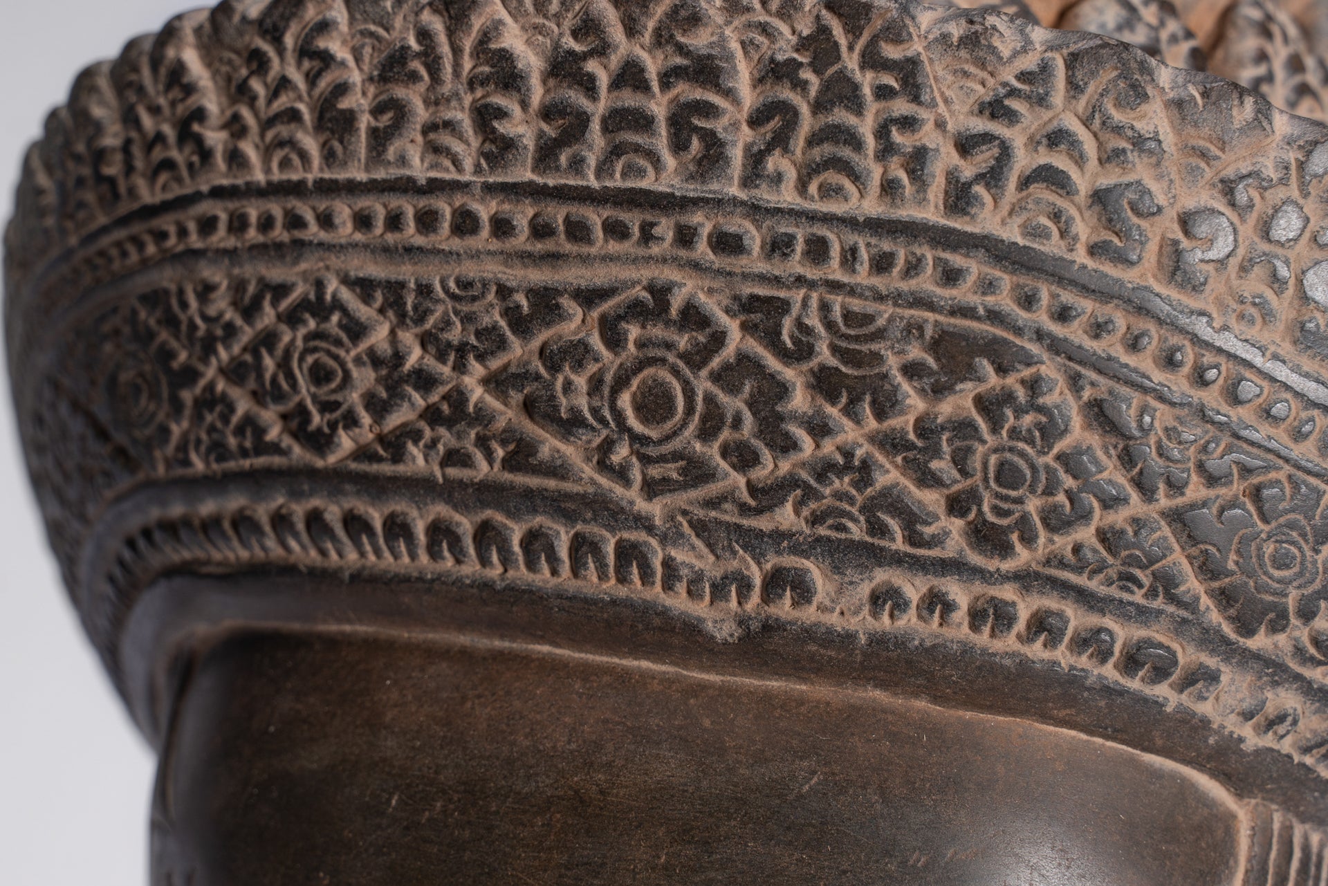 Vishnu Statue - Antique Banteay Srei Style Stone Mounted Khmer Vishnu Head - 44cm / 18"