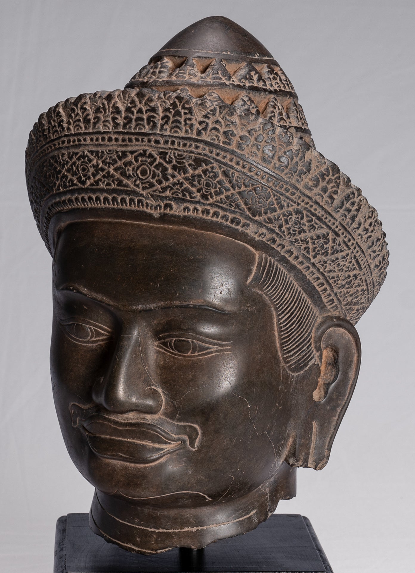 Vishnu Statue - Antique Banteay Srei Style Stone Mounted Khmer Vishnu Head - 44cm / 18"